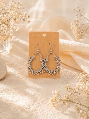 Silver Floral Filigree Teardrop Hook Earrings - Women Fashion Jewelry NWOT